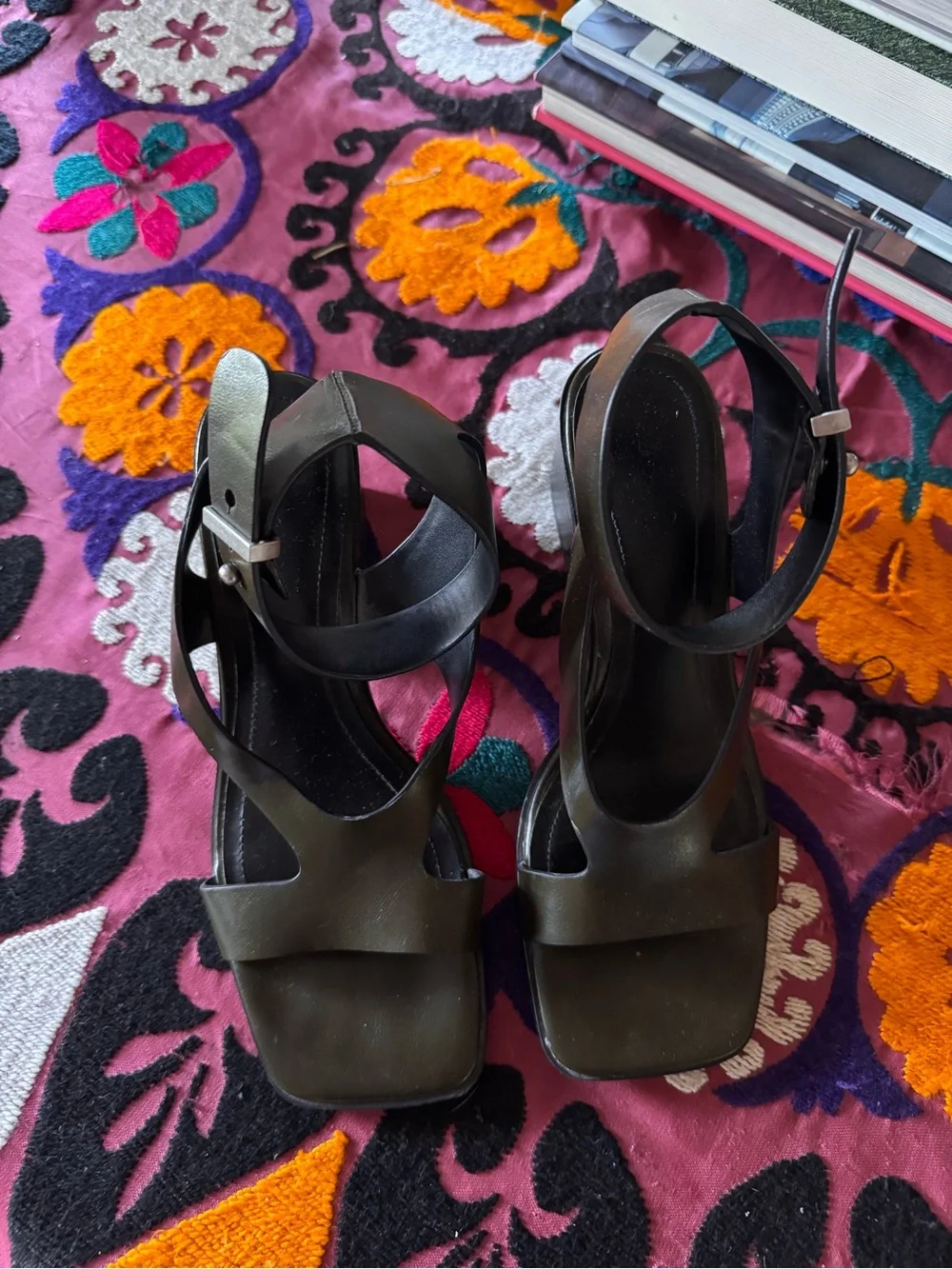 ZARA Strappy Block-Heel Sandals in Olive Green